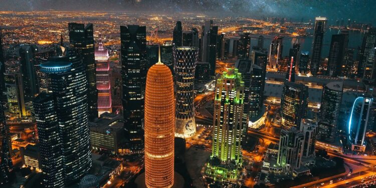 Qatar de noche