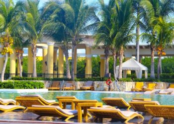 Piscina de hotel