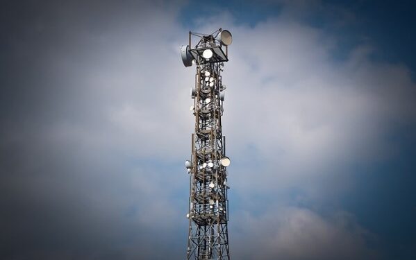 Antena de telecomunicaciones