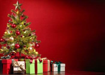 Arbol de navidad con regalos