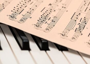 Disfruta del mundo de la música como artista y como público