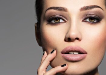 4 Técnicas de Maquillaje Infalibles para una Piel Radiante