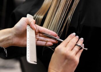 Cuida de tu cabello de una forma sostenible y responsable