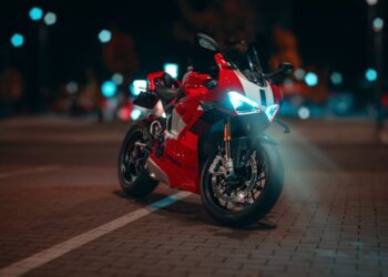 Las 10 mejores plataformas para motos: ¡Descubre la solución ideal para transportar tu moto!