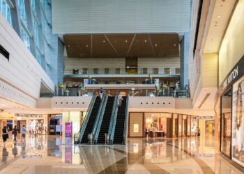 Invertir en Bienes Raíces Comerciales vs Residenciales: ¿cuál es la mejor opción?