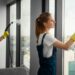 Limpieza de ventanas profesional con Domestina