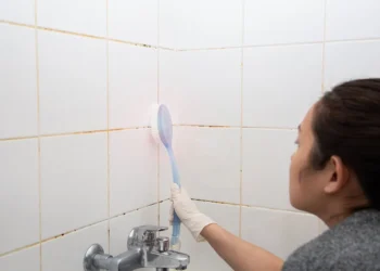 ¿Cómo mantener el baño limpio por más tiempo sin limpiarlo todos los días?
