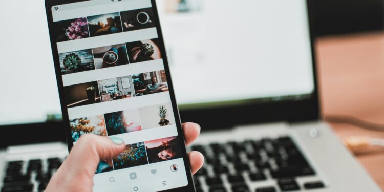 Tecnología smartphone aplicaciones móvil pantalla digital innovación