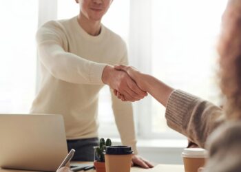Equipo de trabajo reunión liderazgo empresa colaboración profesional