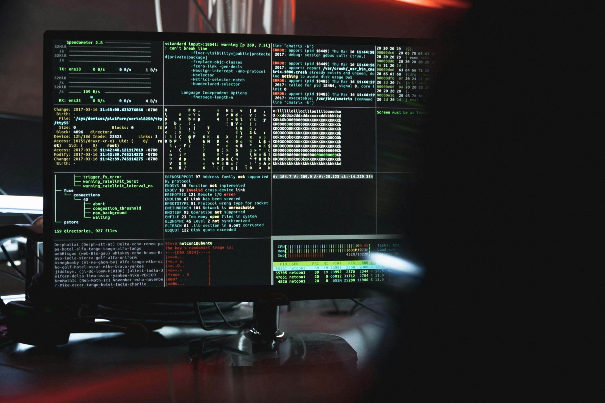 Candado digital cifrado seguridad datos privacidad online protección información personal