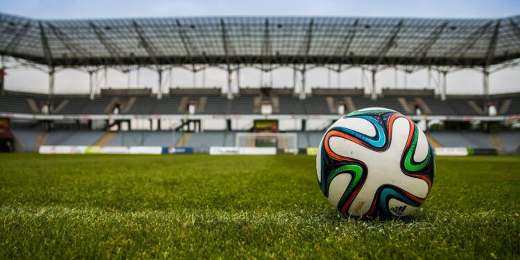 Deporte fútbol pelota campo hierba competición jugadores equipo
