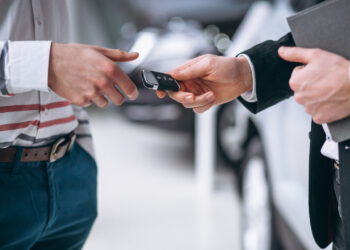 El coche como inyección financiera rápida: Cómo aprovechar su vehículo de forma inteligente